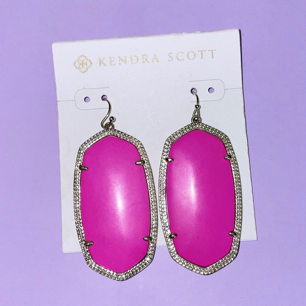 Magenta Danielle Earrings
